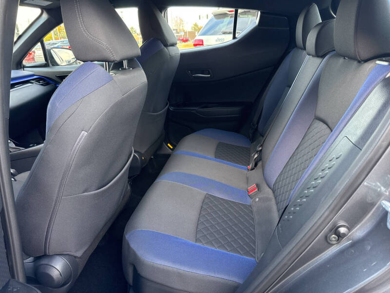 2021 Toyota C-HR XLE