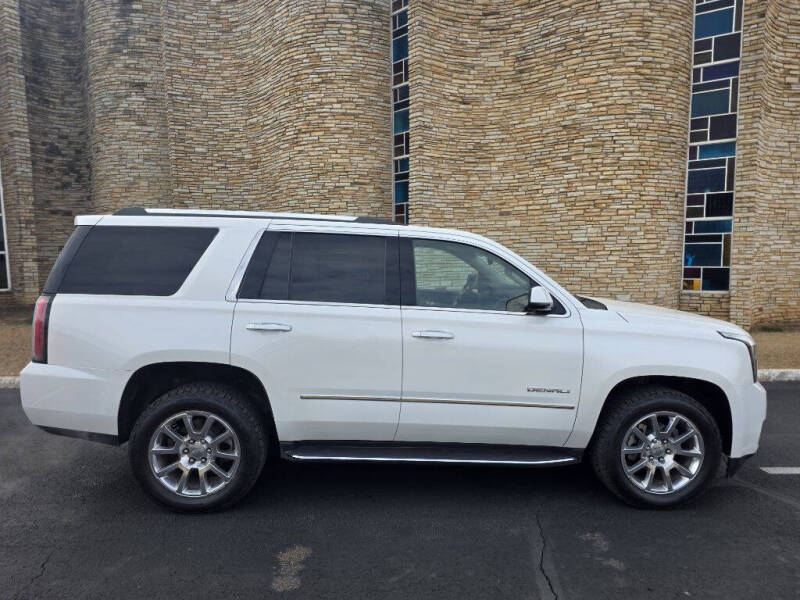 2017 GMC Yukon Denali
