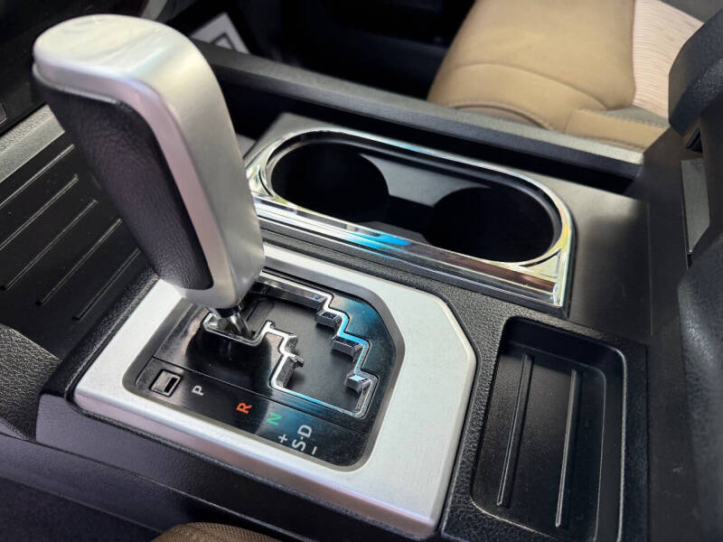 2015 Toyota Tundra SR5