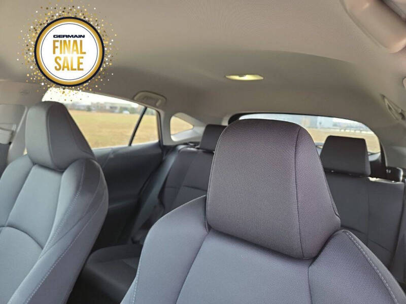 2022 Toyota Venza LE