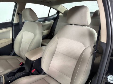 2020 Hyundai Elantra