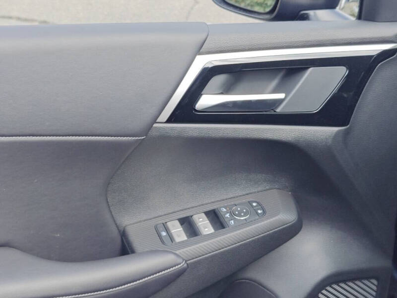 2025 Mitsubishi Outlander PHEV SE