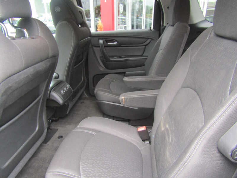 2016 GMC Acadia SLE-2