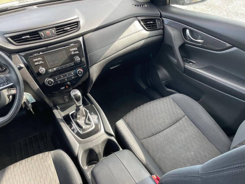 2017 Nissan Rogue S