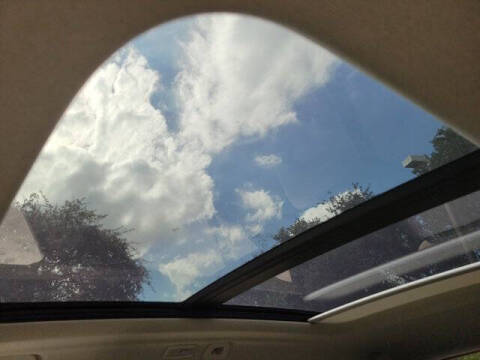 2024 Volvo XC40 B5 Ultimate Dark Theme