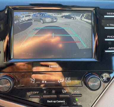 2020 Toyota Camry Hybrid LE