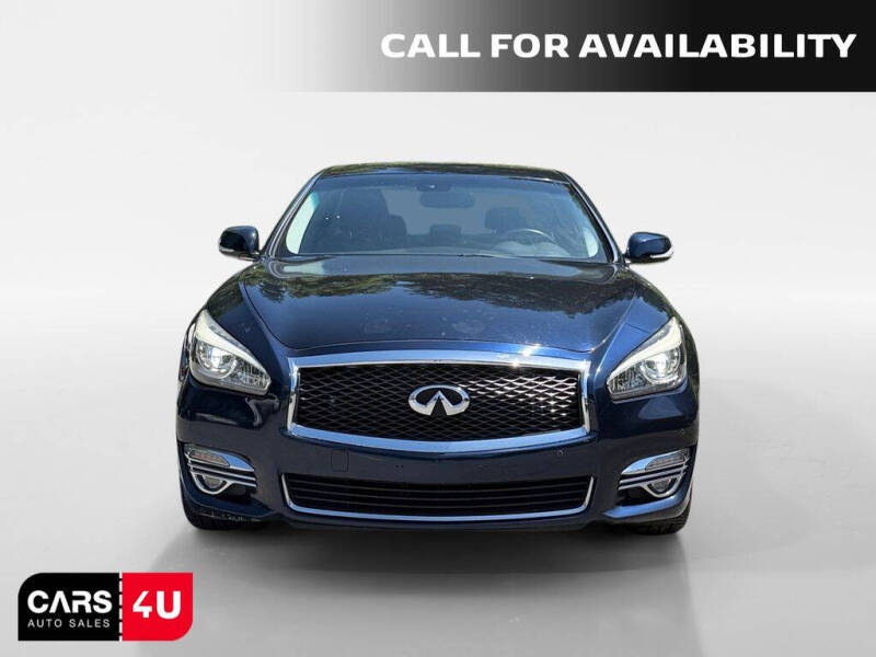 2017 Infiniti Q70 3.7