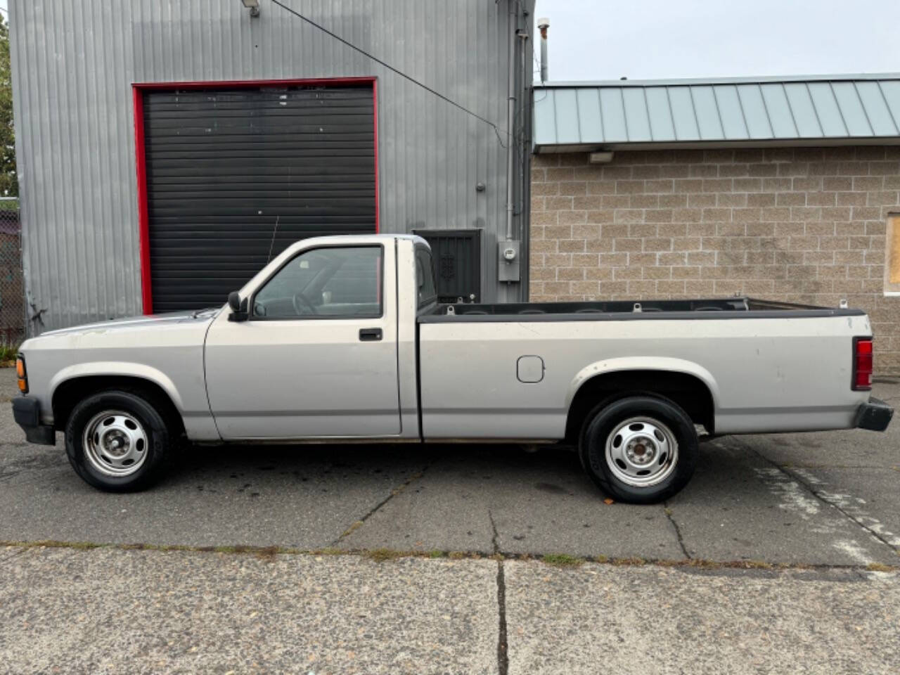 1996 Dodge Dakota for sale at Carz Connect LLC in Portland, OR