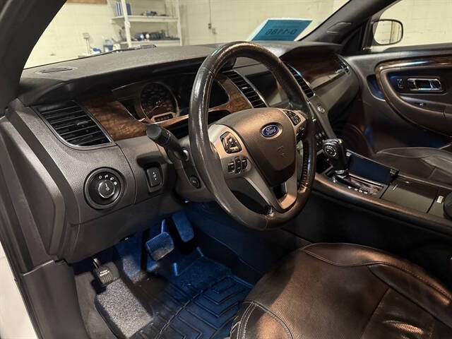 2019 Ford Taurus Limited