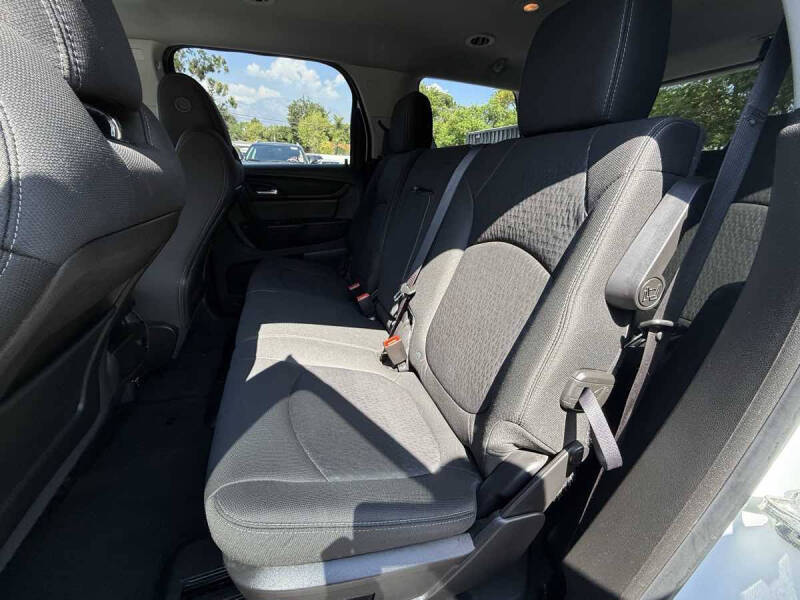 2016 GMC Acadia SLE-1