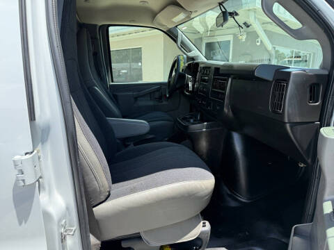 2020 GMC Savana 2500