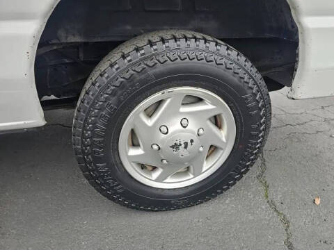 2012 Ford E-Series