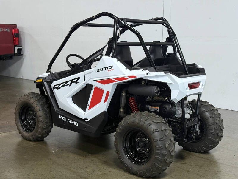 2023 Polaris RZR 200 EFI
