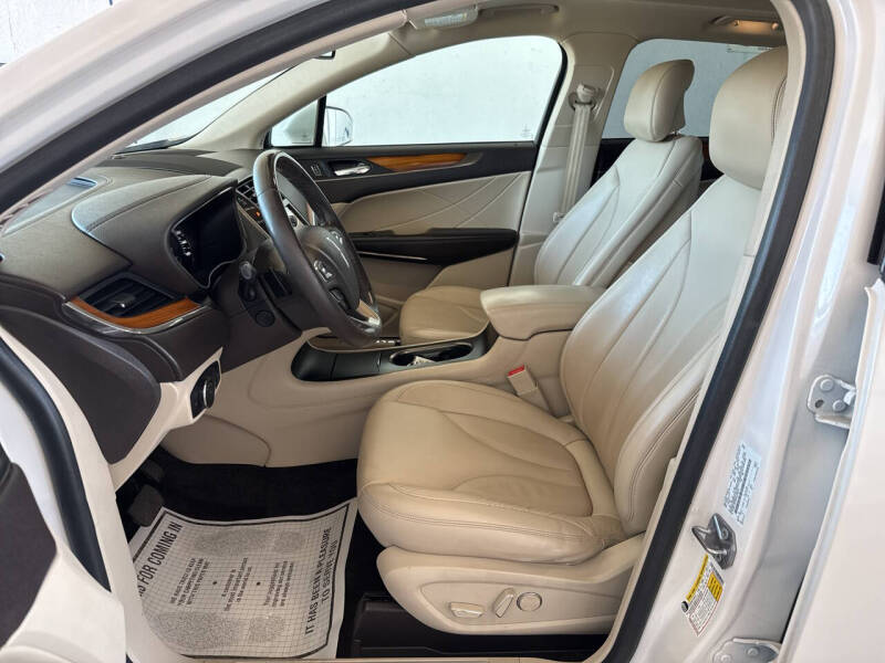 2019 Lincoln MKC Select