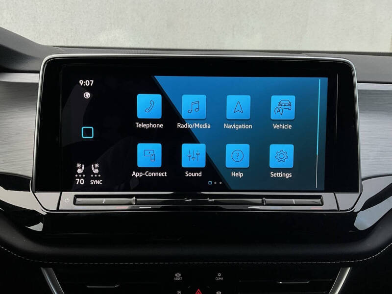 2025 Volkswagen Atlas Cross Sport SE 4Motion