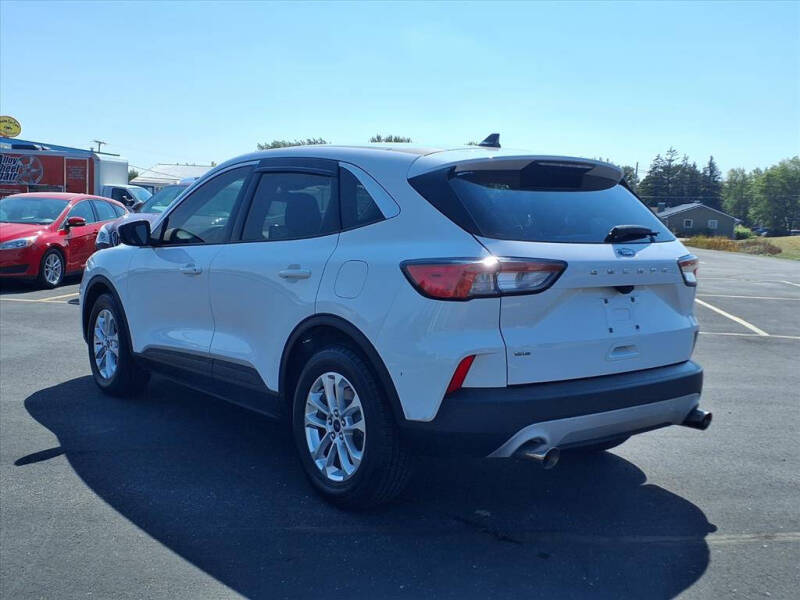 2022 Ford Escape SE