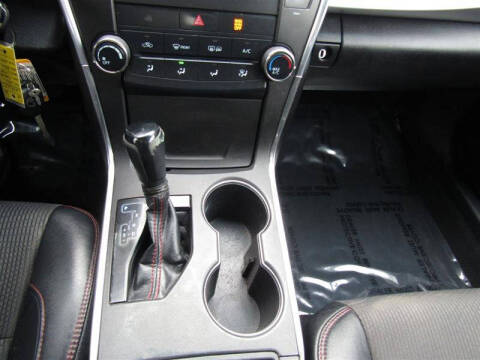 2016 Toyota Camry SE