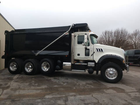2015 Mack Granite