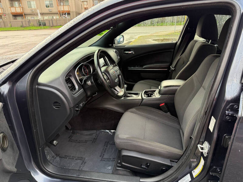 2017 Dodge Charger SXT