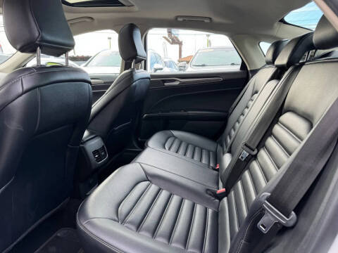 2020 Ford Fusion SEL