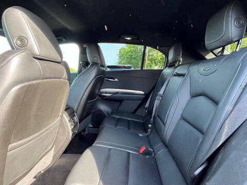 2023 Cadillac XT4 Premium Luxury