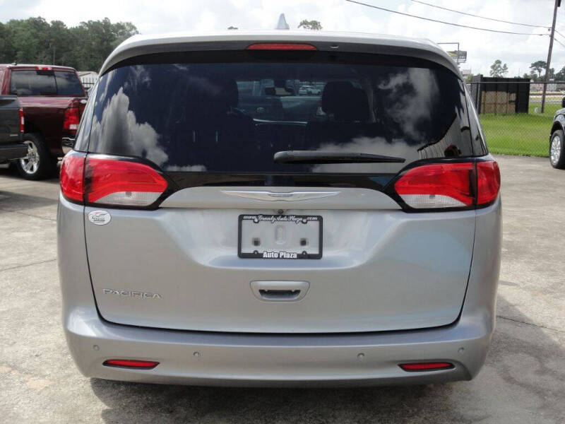 2017 Chrysler Pacifica LX
