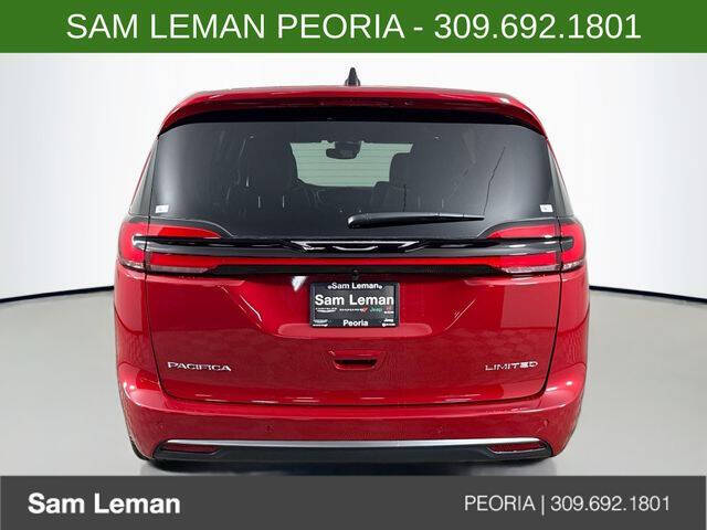 2027 Chrysler Pacifica Limited