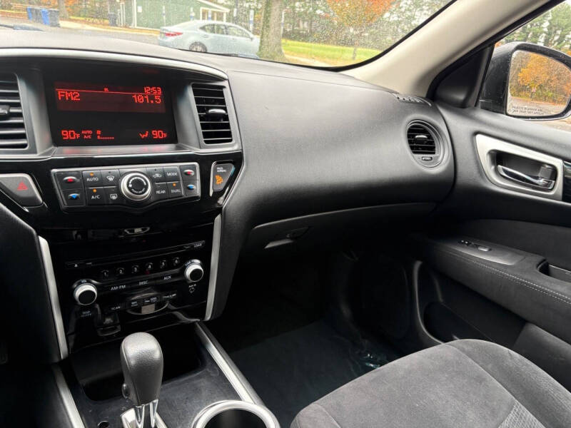 2014 Nissan Pathfinder S