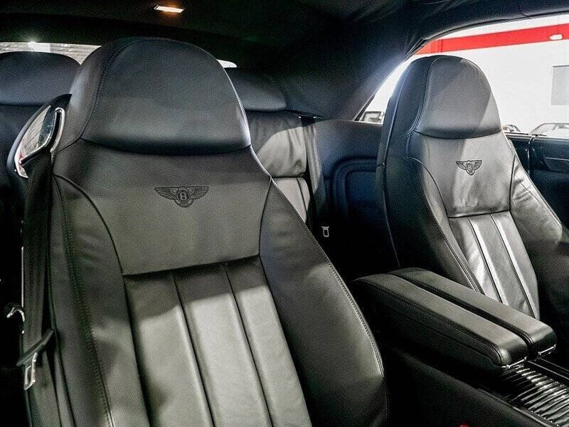 2008 Bentley Azure 46
