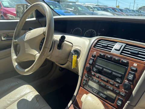 2001 Toyota Avalon XLS