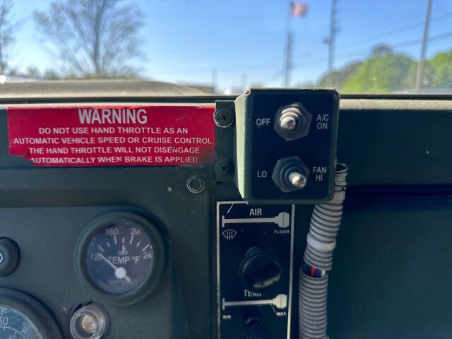 2004 AM General M1123