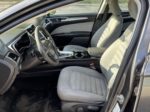 2015 Ford Fusion Hybrid S