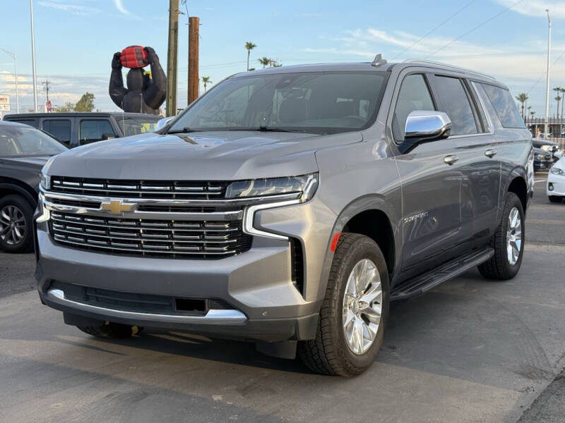 2021 Chevrolet Suburban Premier's photo