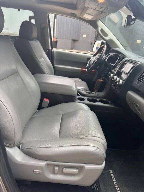 2018 Toyota Sequoia Platinum