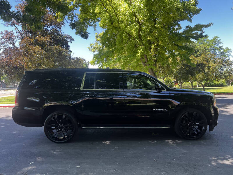 2016 GMC Yukon XL SLT