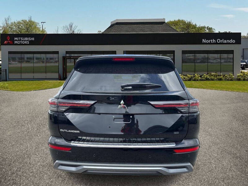 2026 Mitsubishi Outlander SE
