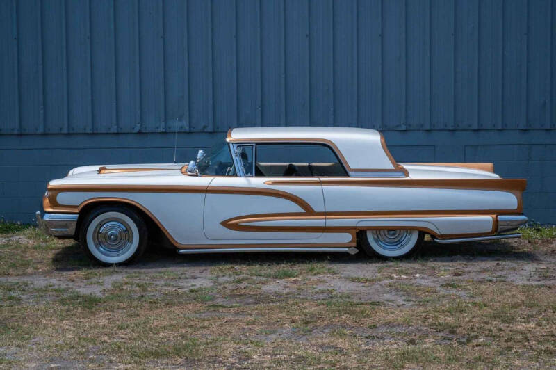 1960 Ford Thunderbird