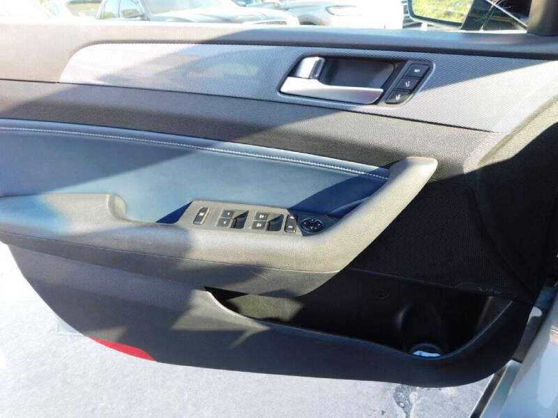 2016 Hyundai Sonata Hybrid