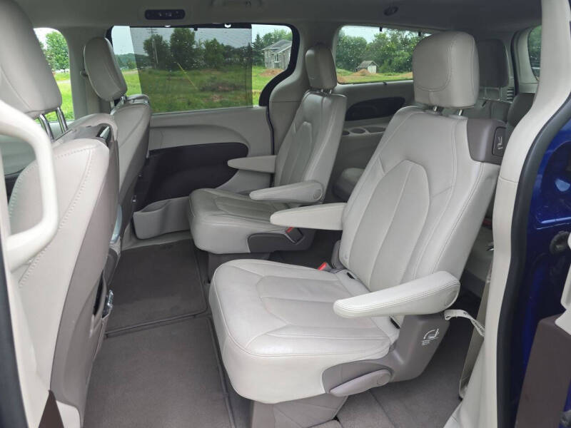 2020 Chrysler Pacifica Touring L Plus