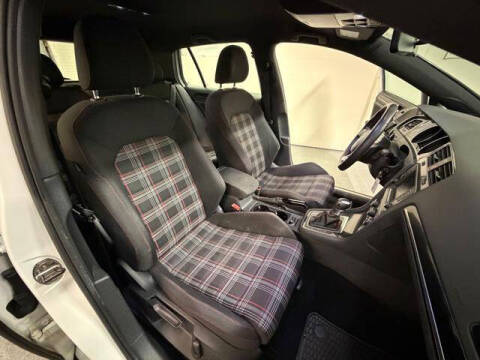 2016 Volkswagen Golf GTI