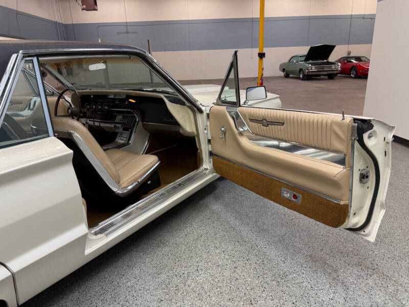 1964 Ford Thunderbird