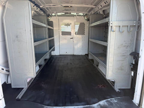 2022 Chevrolet Express 3500