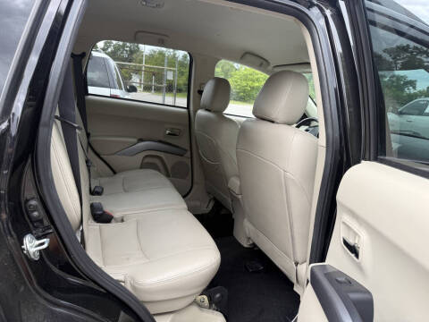 2012 Mitsubishi Outlander SE