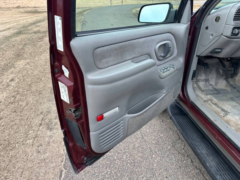 1999 GMC Suburban K2500 SLE