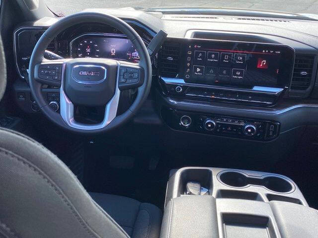 2024 GMC Sierra 1500 Elevation Standard