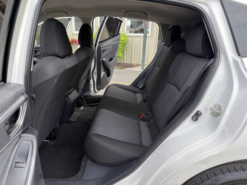 2019 Subaru Impreza 2.0i