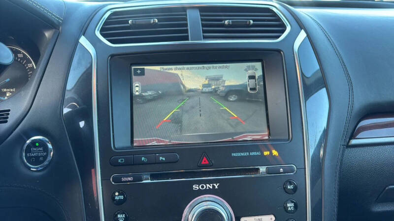 2017 Ford Explorer Platinum