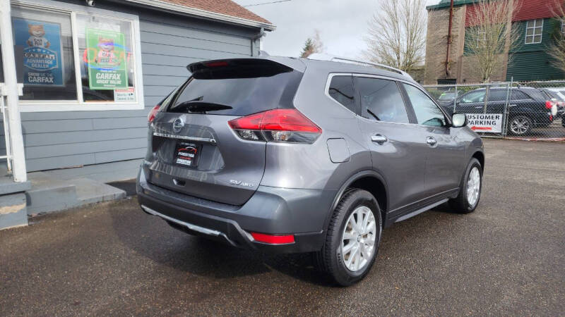 2017 Nissan Rogue SV