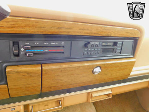 1989 Jeep Grand Wagoneer