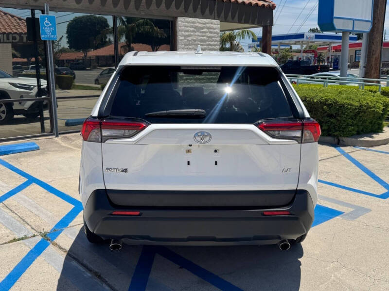 2023 Toyota RAV4 LE